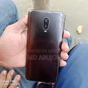 OnePlus 6T . (Used)