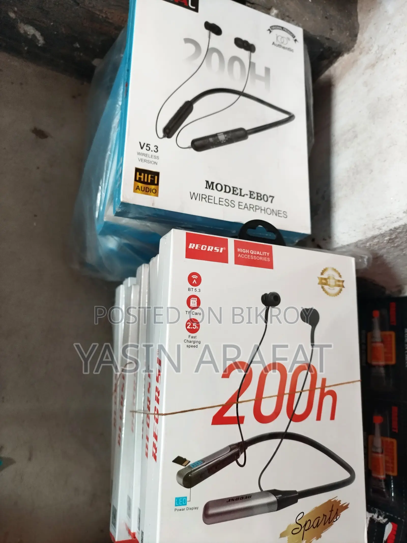Regrsi 200-Hour Gaming Neckband