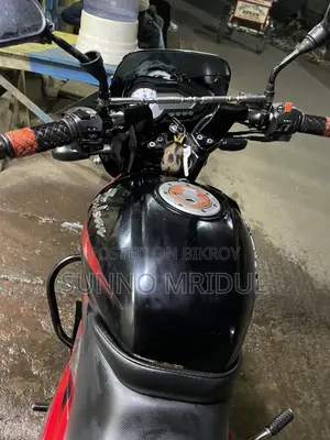 Bajaj Pulsar 150 2017