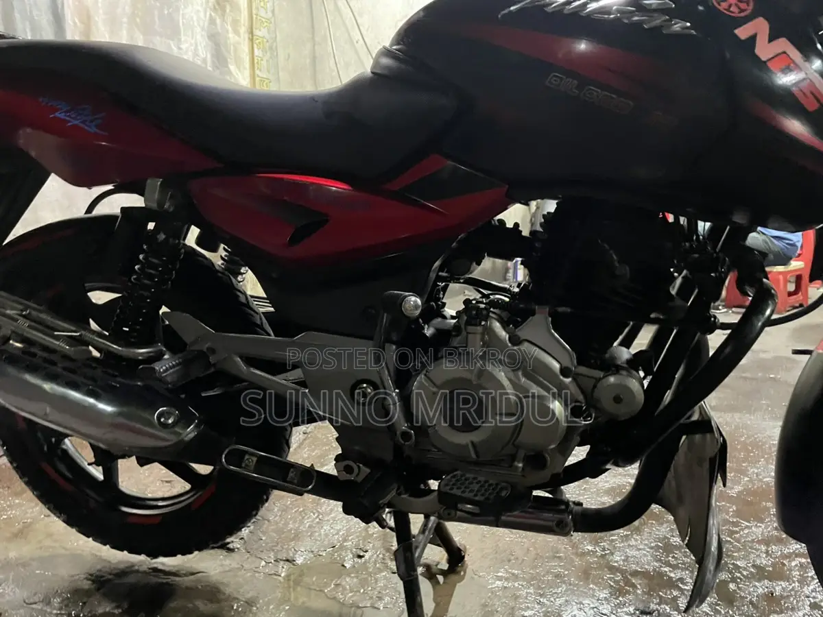 Bajaj Pulsar 150 2017