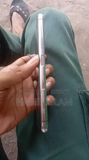 Sony Xperia 5 II . (Used)