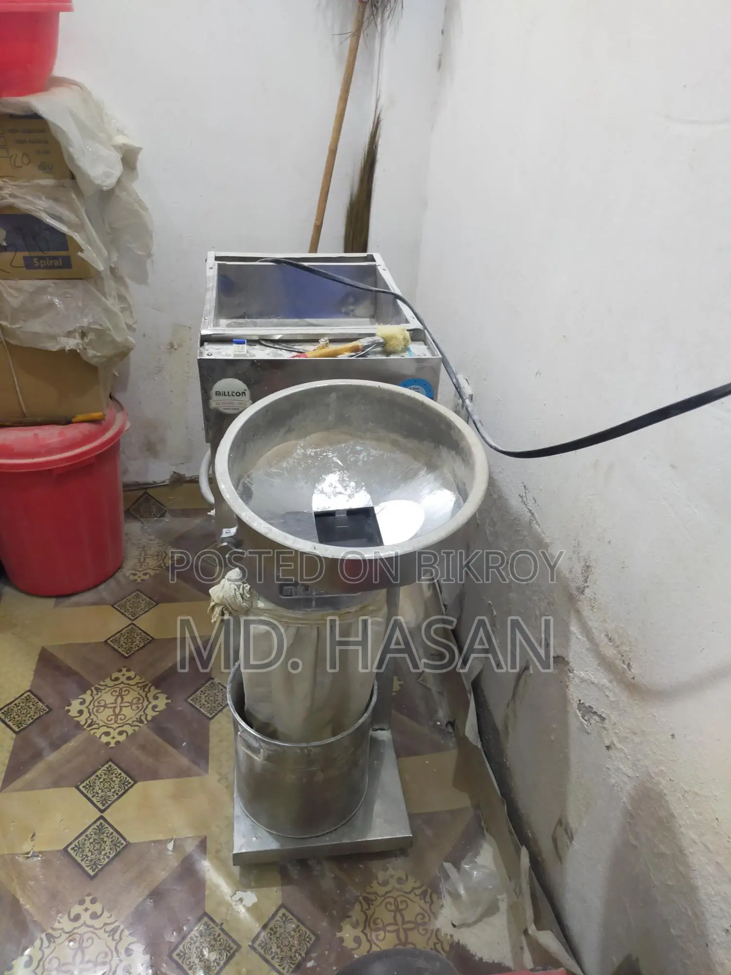Indian Pulverizer 3hp & China 8" Grinder Machine 5hp