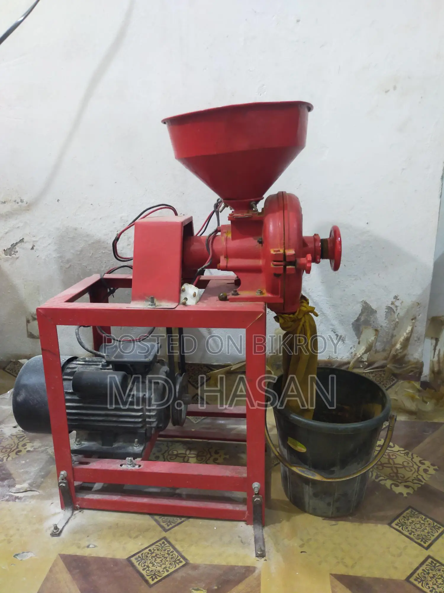 Indian Pulverizer 3hp & China 8" Grinder Machine 5hp