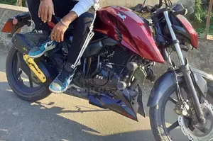 TVS Apache RTR 160 . 2022