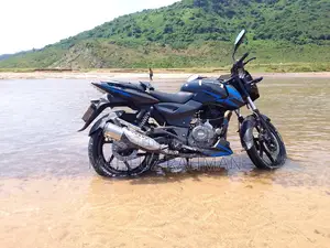 Bajaj Pulsar 150 . 2018