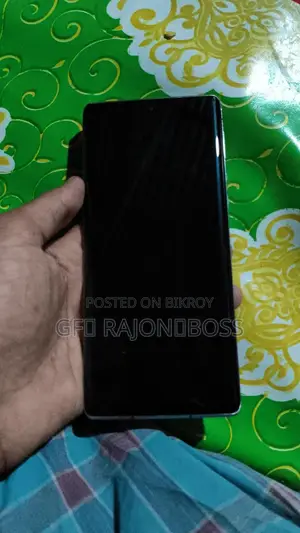 SHARP Aquos R6 . (Used)