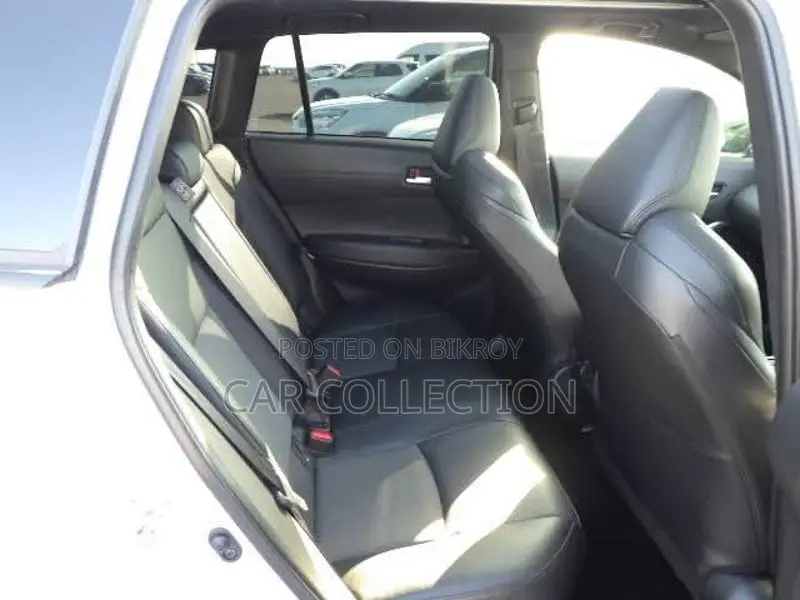 Toyota Corolla Cross Z Leather HV Pearl 2024