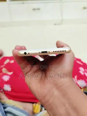 Apple iPhone 6S Plus . (Used)