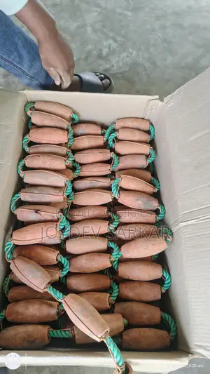 পুকুরে গ্যাস ওঠানোর জন্য হররা