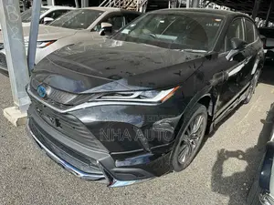 Toyota Harrier Hybrid 2021