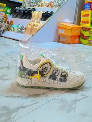 Sneakers New বিস্তারিত পড়ুন