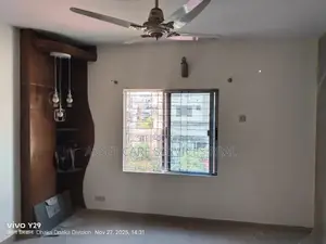 নিকেতন গুলশানে লেক ভিউ ৪ বেডরুমের ফ্ল্যাট বিক্রয়
