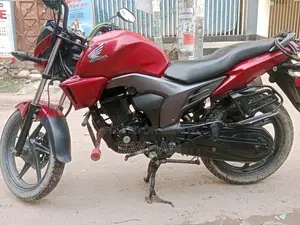 Honda Trigger . 2018