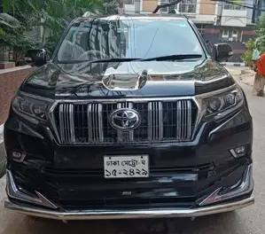 ভাড়ার জন্য Prado