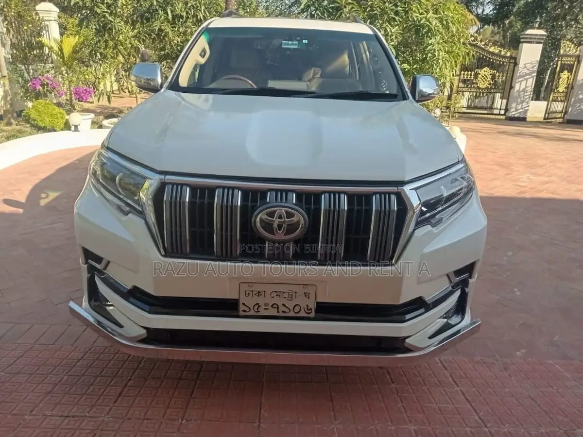 ভাড়ার জন্য Prado
