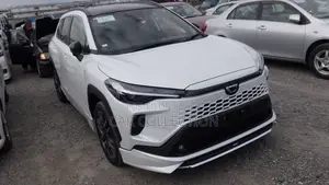 Toyota Corolla Cross Z Leather HV Pearl 2026