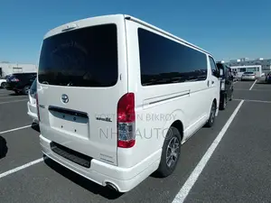 Toyota Hiace SUPER GL 2023