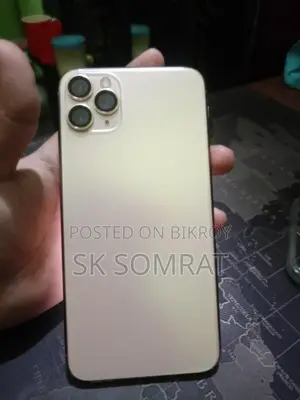 Apple iPhone 11 Pro Max . (Used)