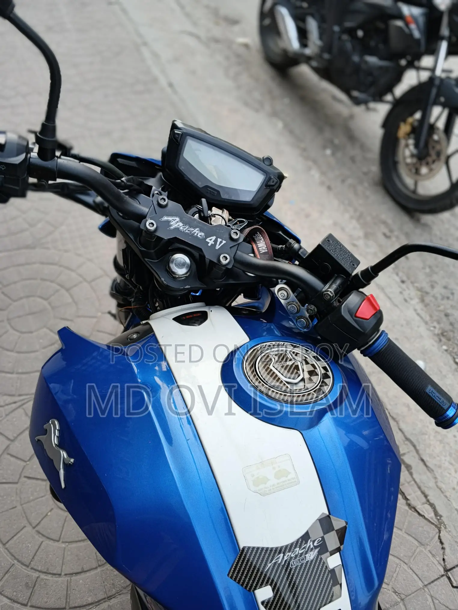 TVS Apache RTR 160 . 2022
