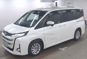 Toyota Noah G HYB 2 PWR DOOR 2022