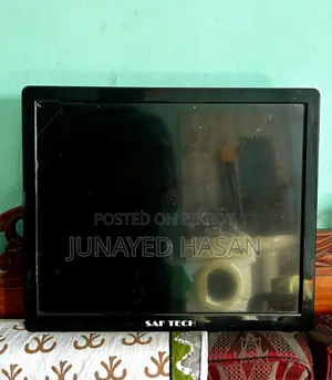 মনিটর বিক্রয় হবে (গ্রীন লাইন সমস্যা)
