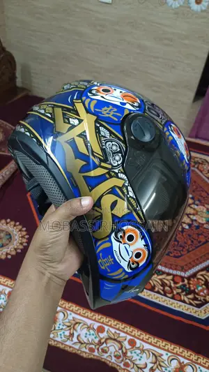 একদম নতুন হেলমেট বিক্রি হবে