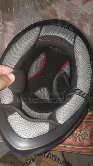 একদম নতুন হেলমেট বিক্রি হবে