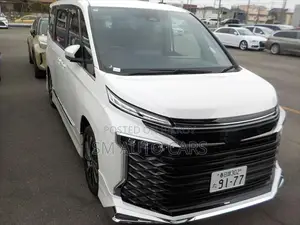 Toyota Voxy Hybrid SZ Pearl New 2022