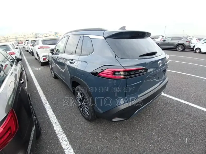 Toyota Corolla Cross Z Massive Grey 2026