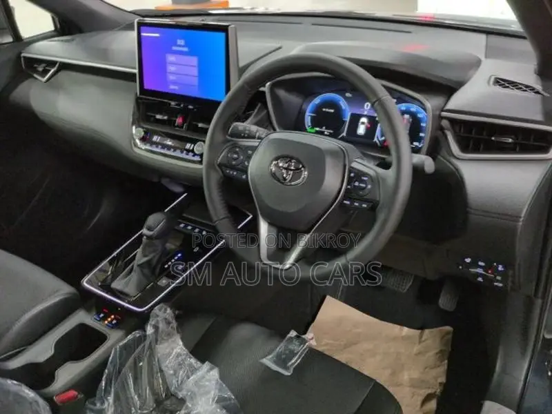 Toyota Corolla Cross Z Massive Grey 2026