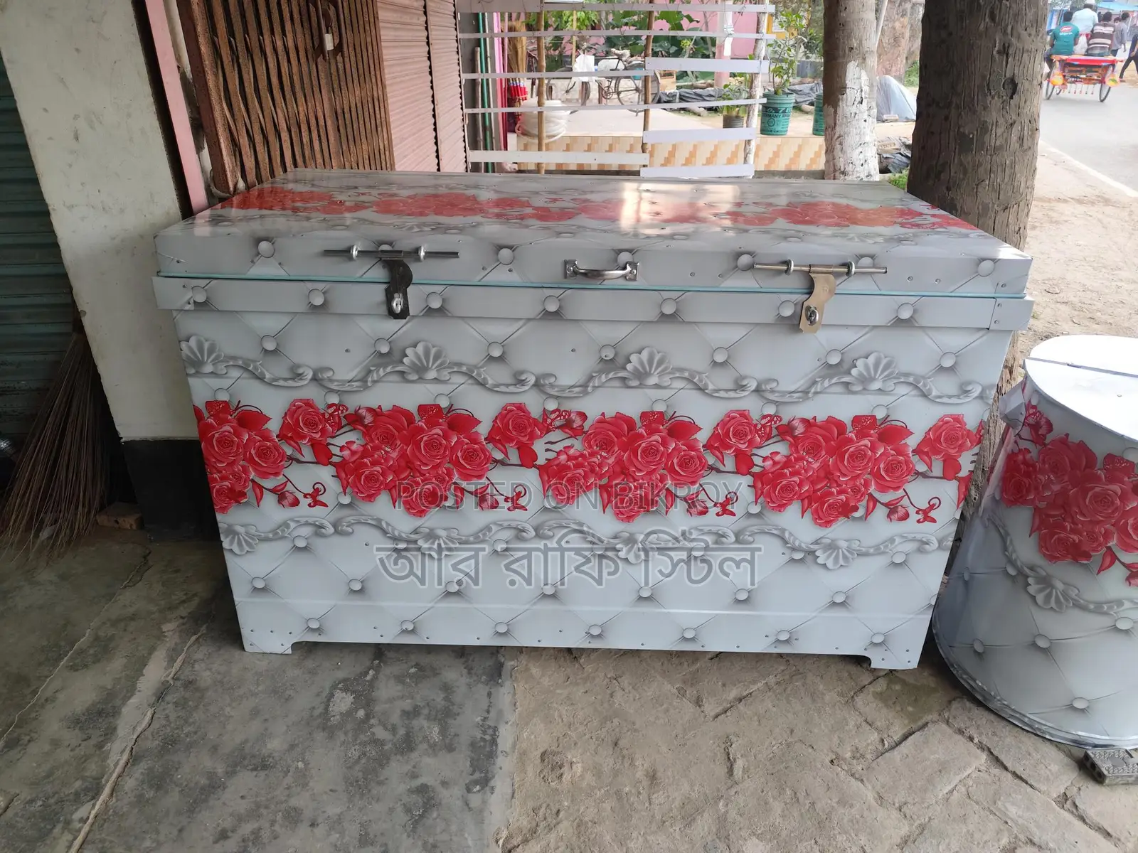 চমৎকার ডিজাইনের মজবুত স্টিলের নতুন সাববক্স (ট্রাঙ্ক) বিক্রি হবে