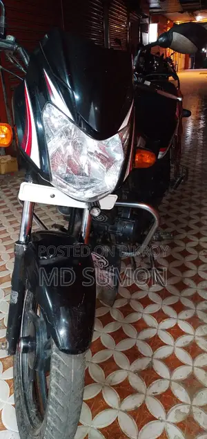 TVS Metro . 2011
