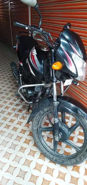 TVS Metro . 2011