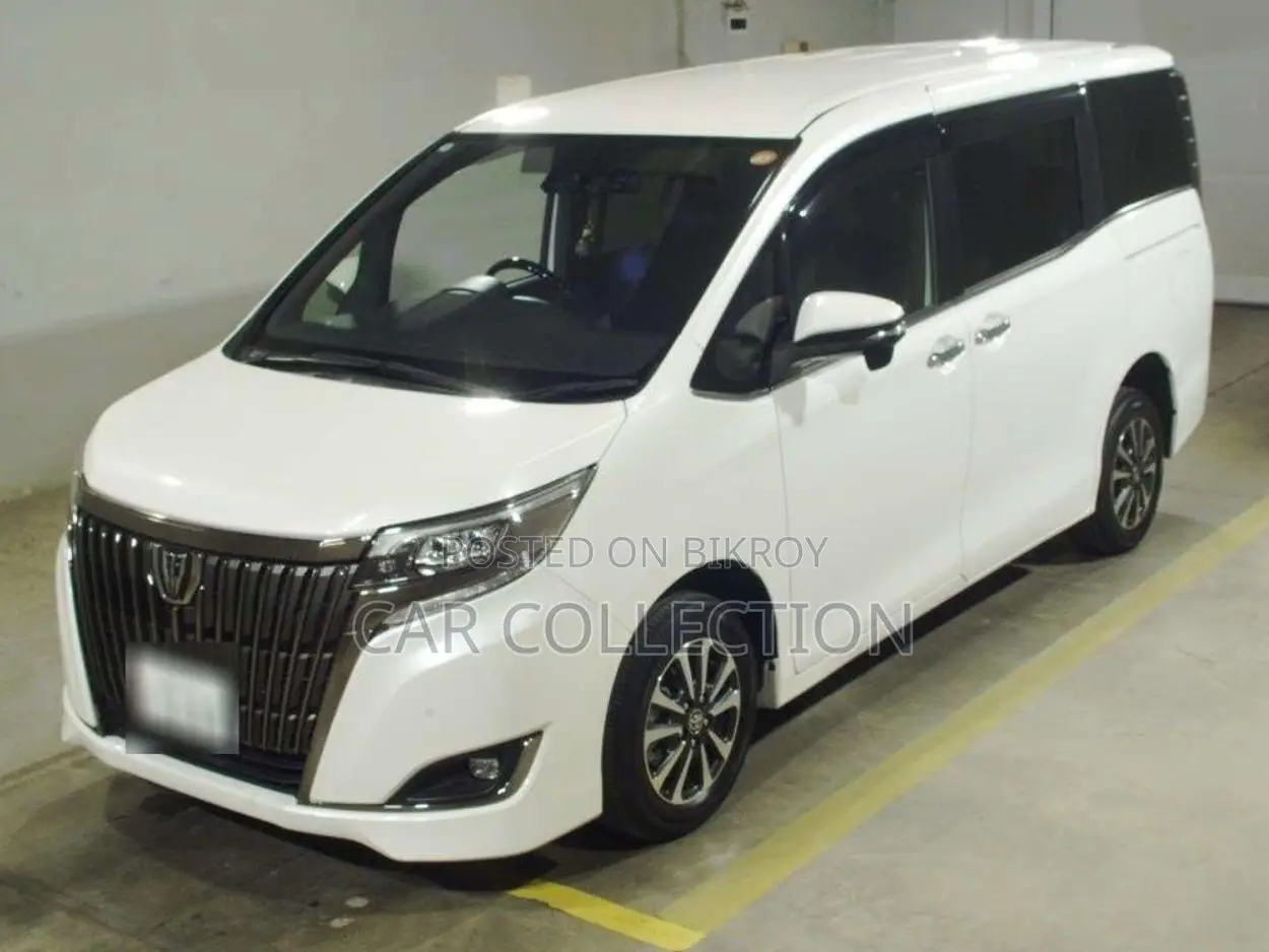 Toyota Esquire 2020