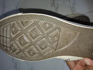 Men's sneakers