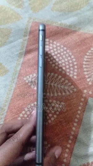Apple iPhone 8 Plus 64 GB Black