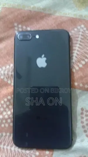 Apple iPhone 8 Plus 64 GB Black