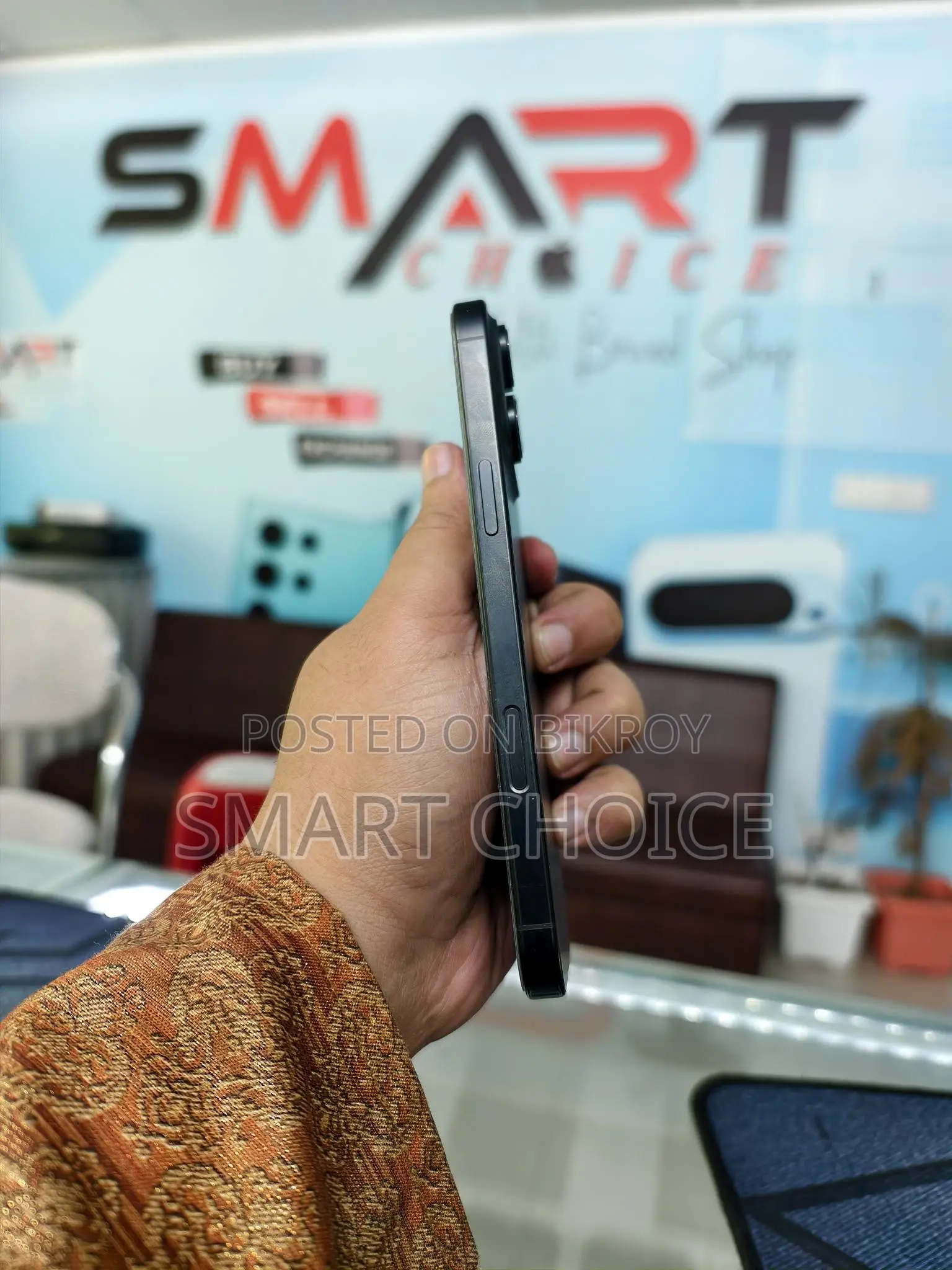 Apple iPhone 16 Pro Max Super Condition (Used)