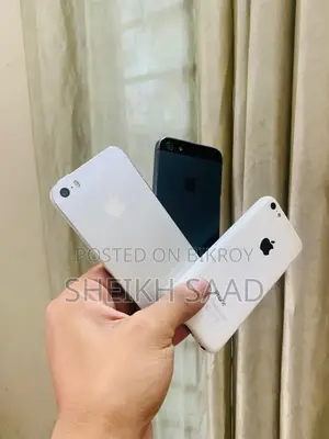 Apple iPhone 5 (Used)