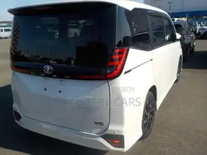 Toyota Noah SZ HYB 4.5POINT 2024