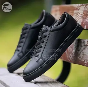 Dark Black Sneakers (Fb)