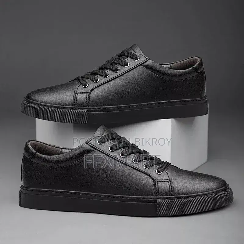 Dark Black Sneakers (Fb)