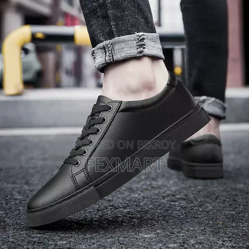 Dark Black Sneakers (Fb)