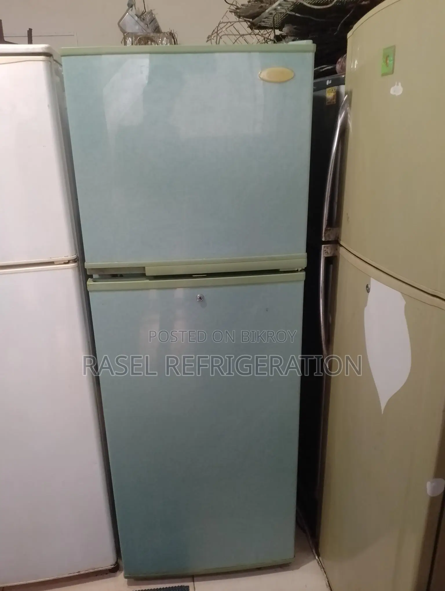 Refrigerator for sale due to urgent need for money.