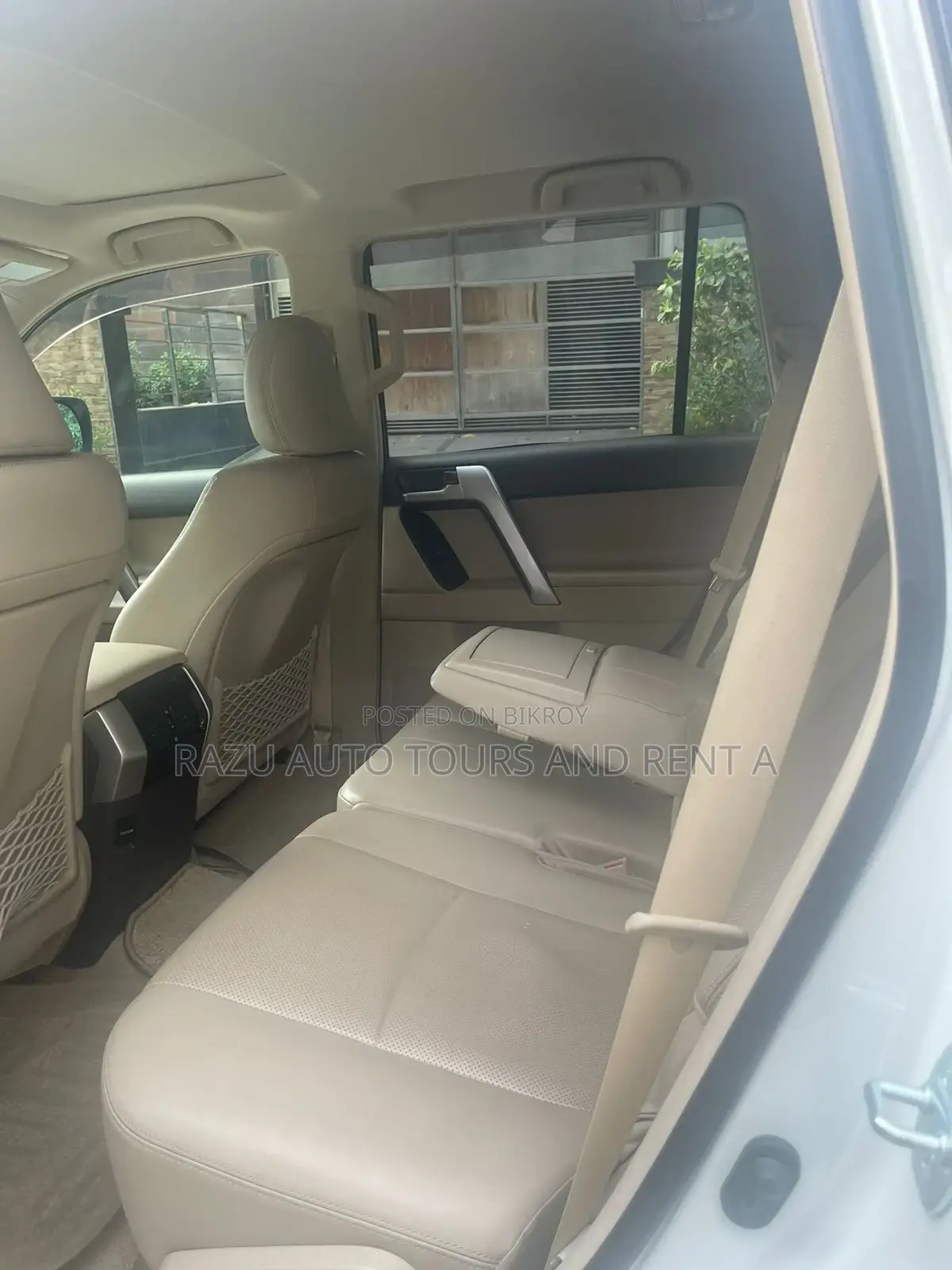 Land Cruiser Prado For Rent