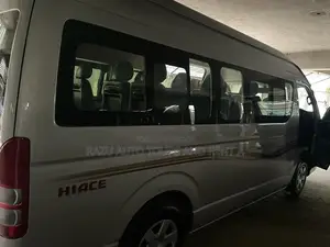 Grand Cabin For Rent (15 seats)