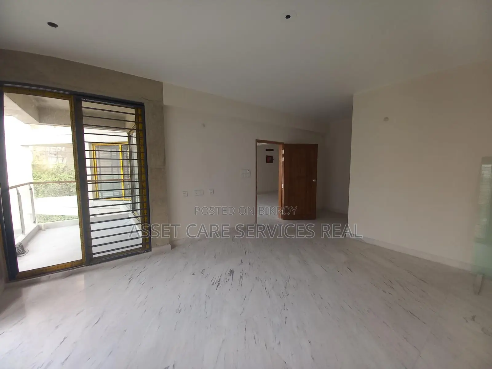 4250 Sqf Brand New Flat Sale @ Baridhara Diplomatic Zone.