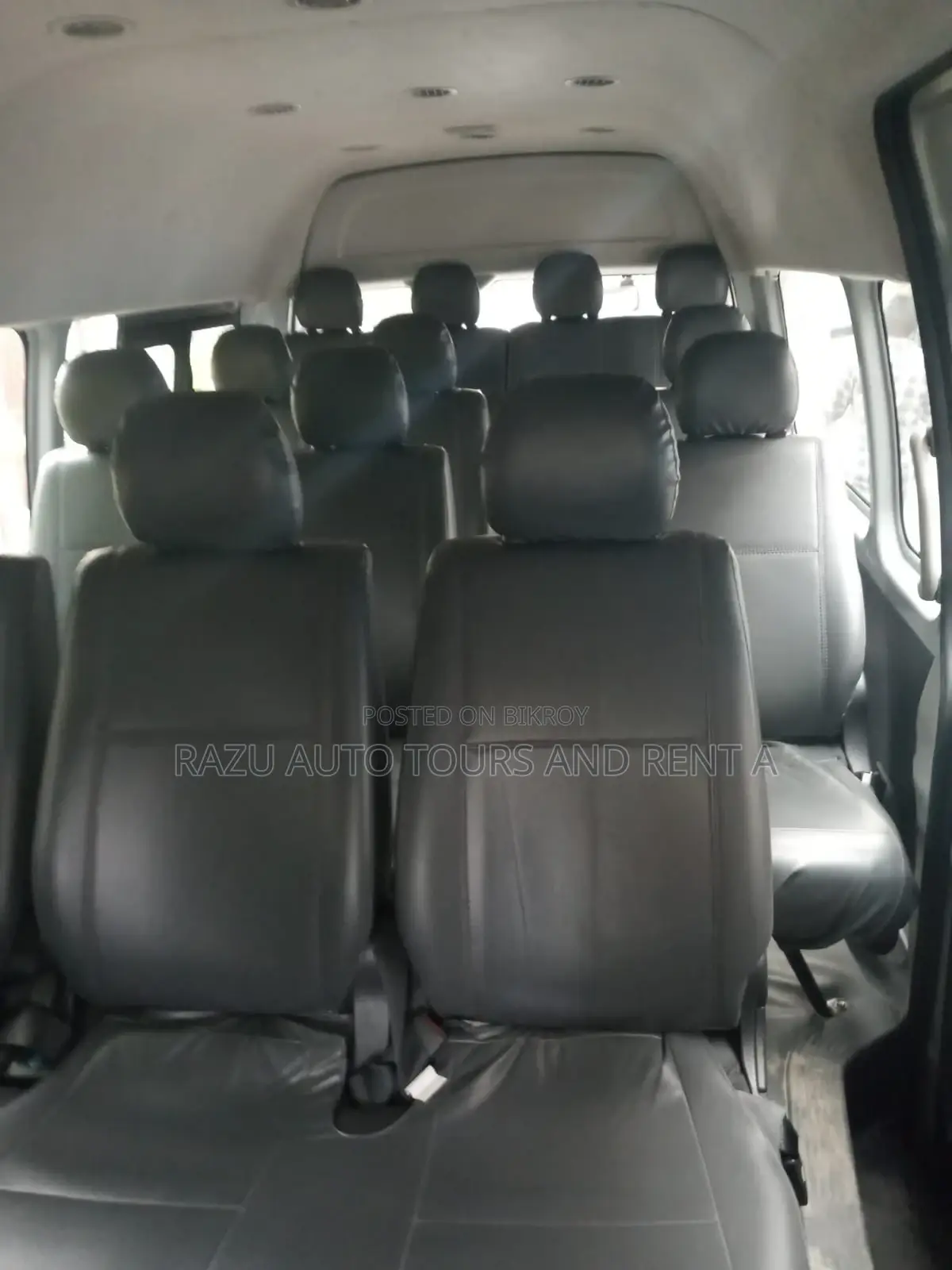 Grand Cabin Hiace For Rent