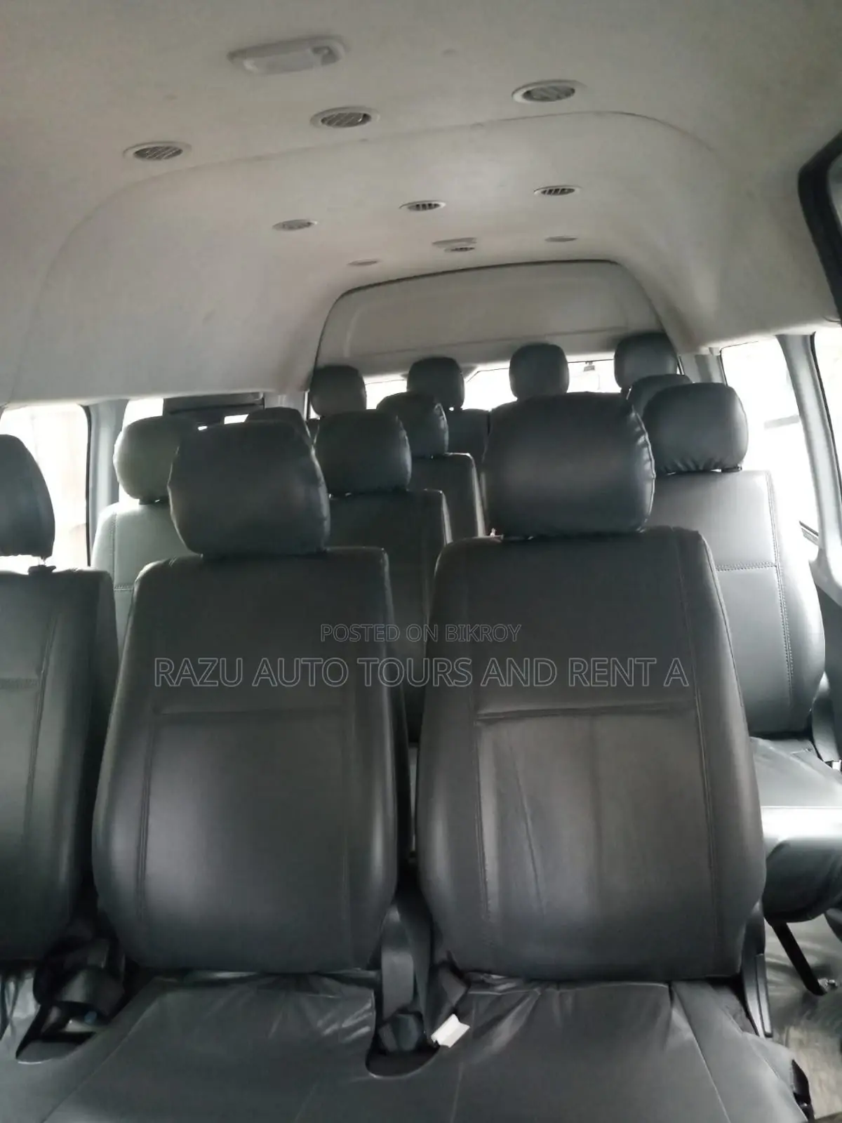 Grand Cabin Hiace For Rent