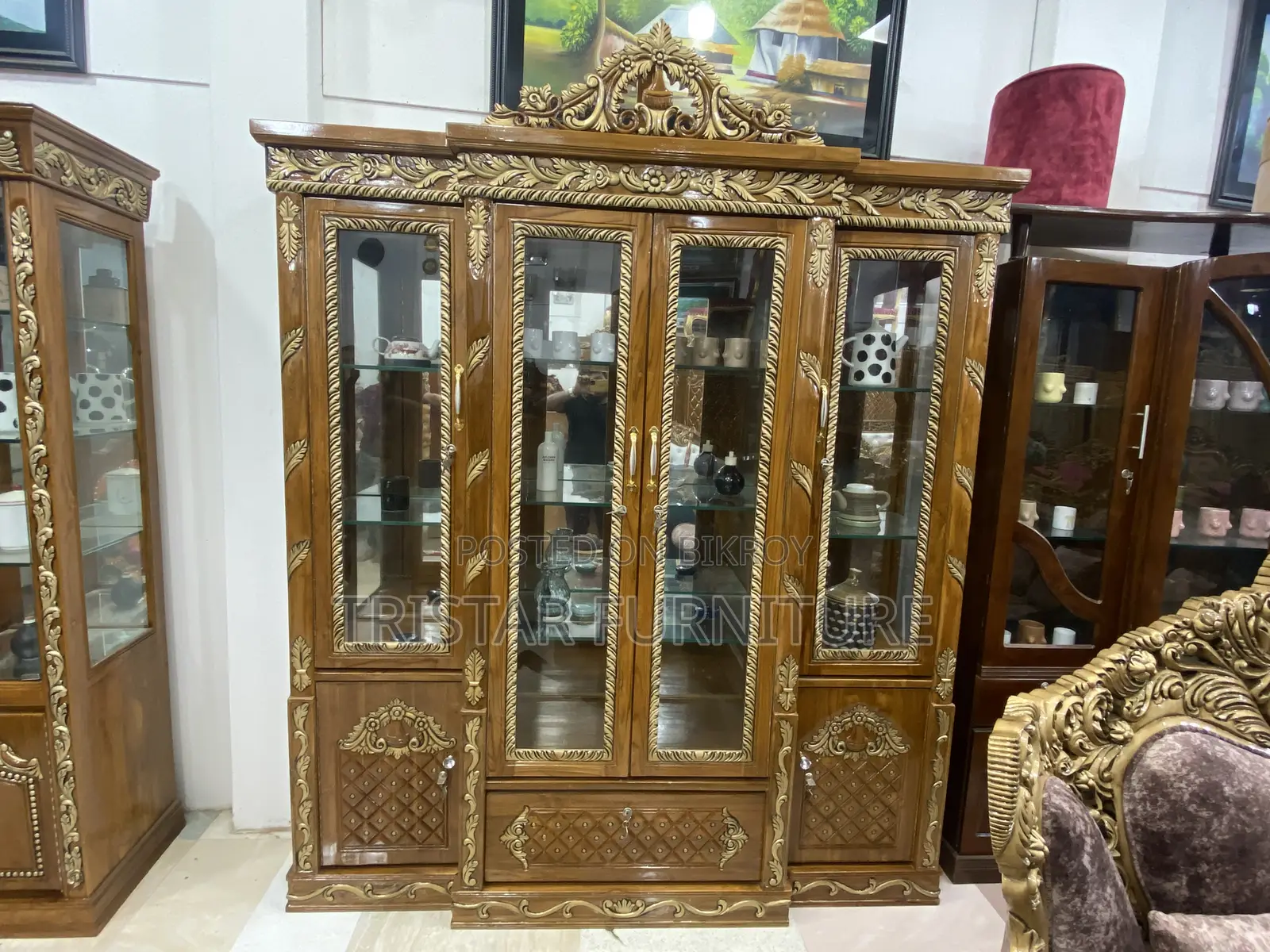 অসাধারন ডিজাইনের ক্যাবিনেট Model KB17F